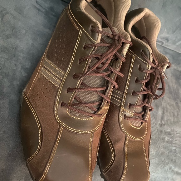 Sketchers - Picture 3 of 6